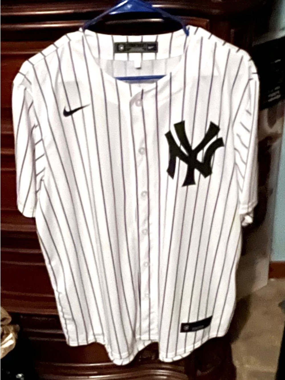 NWOT Men’s Medium Nike White & Black Yankees Pinstripe Baseball Jersey